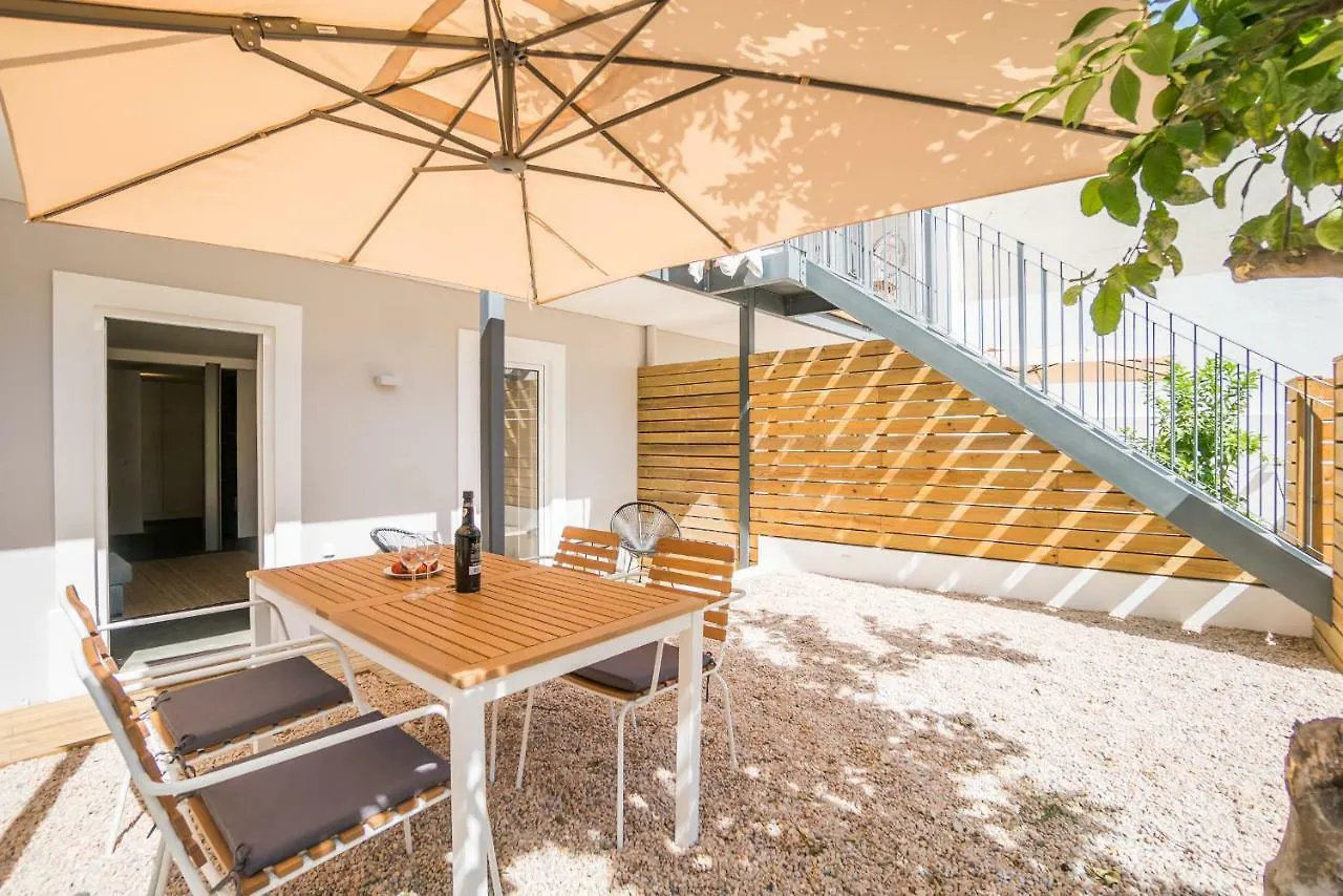Lemon Tree Garden 3Bedroom Apartment Lisboa 0*,  Portugália